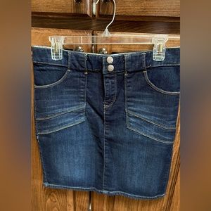 Tommy Hilfiger mini denim skirt size4